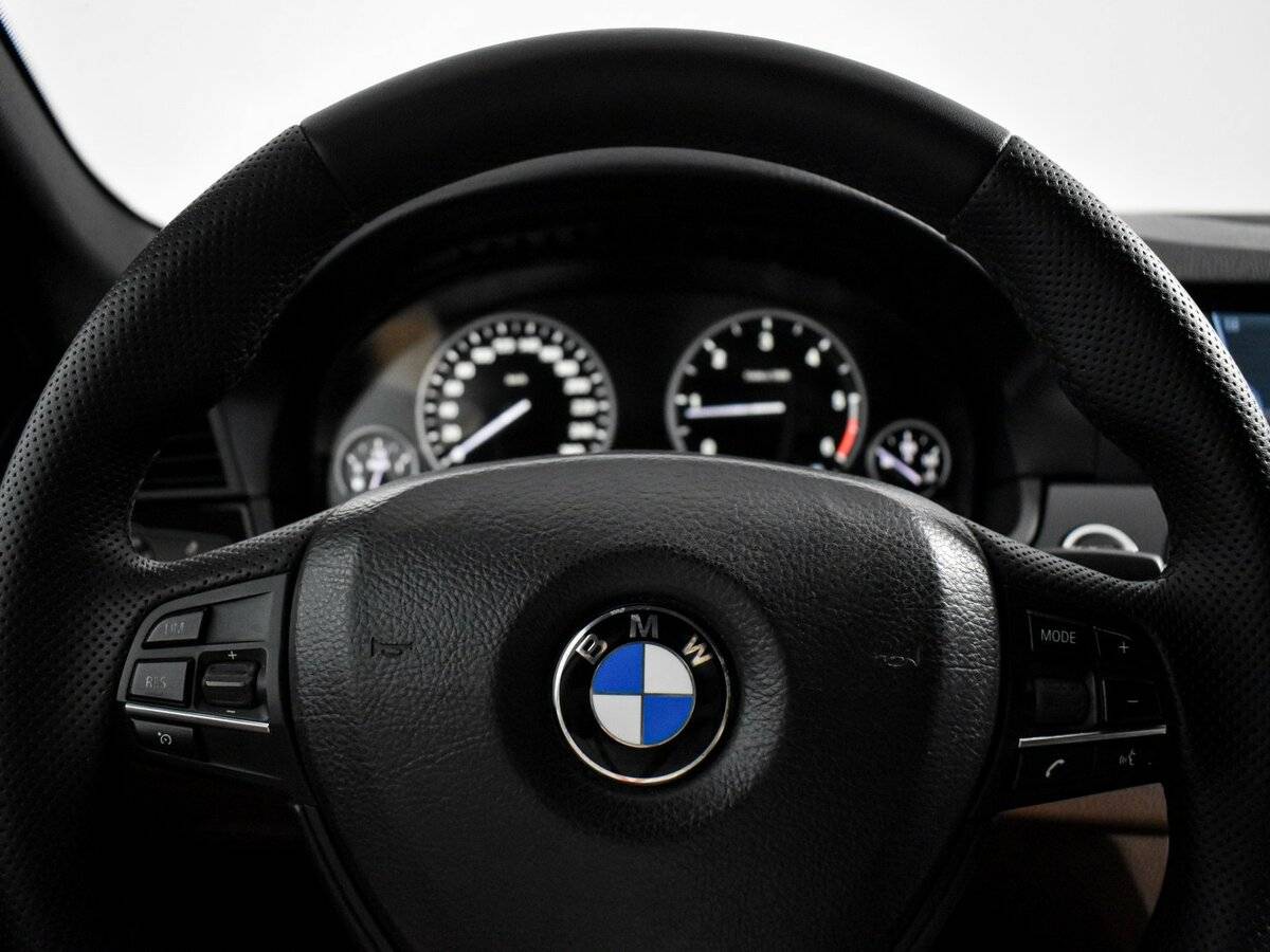 BMW 5 серии 2011