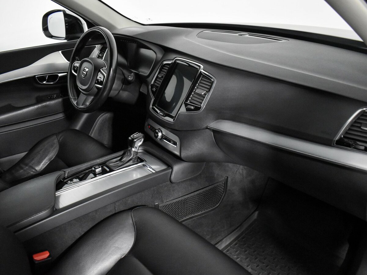 Volvo XC90 2019