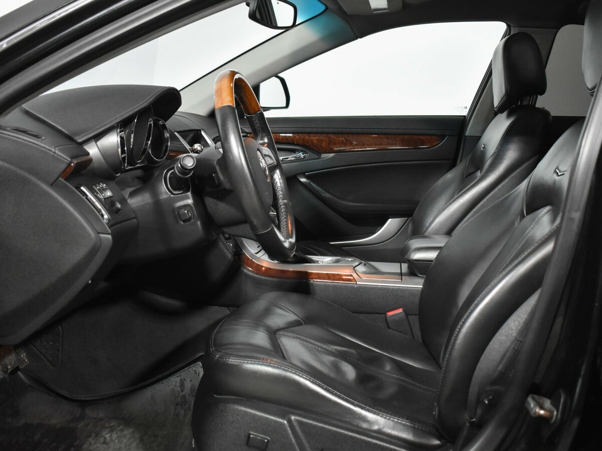 Cadillac CTS 2011