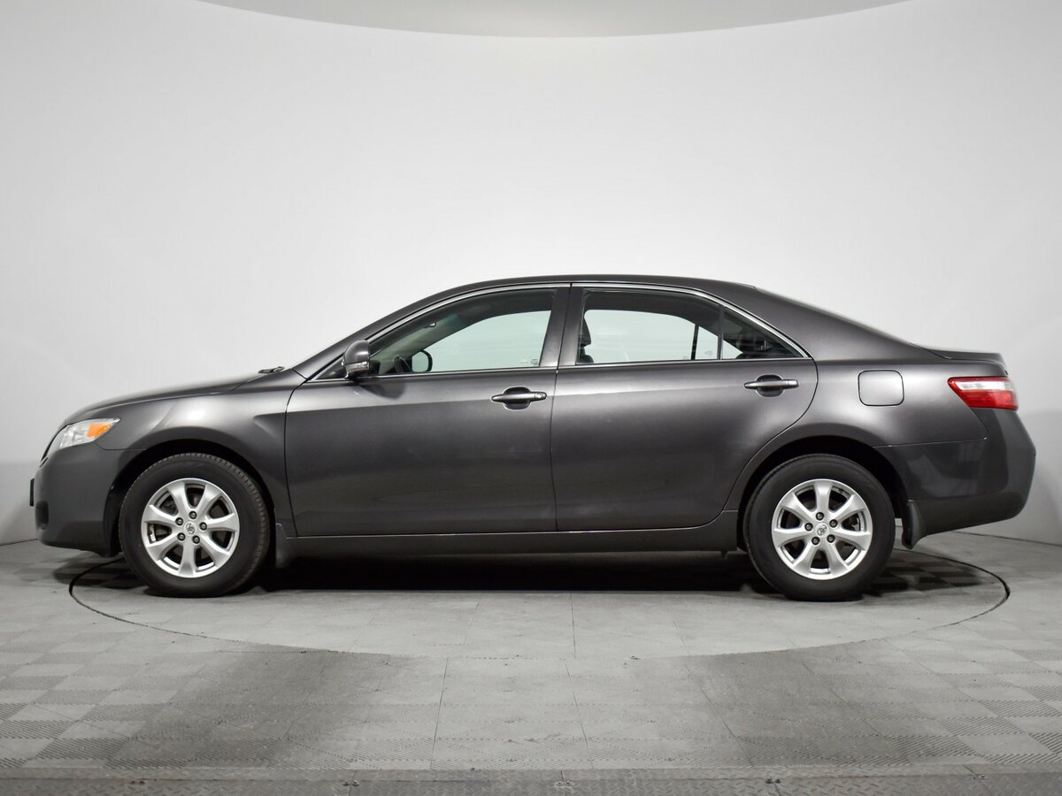Toyota Camry 2010