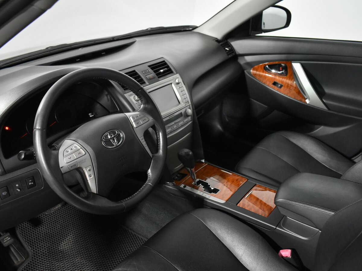 Toyota Camry 2010