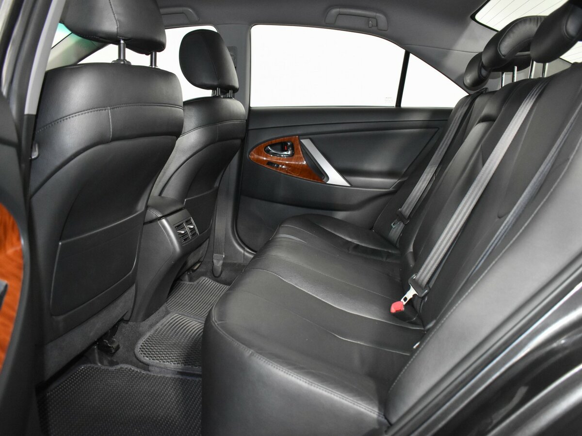 Toyota Camry 2010