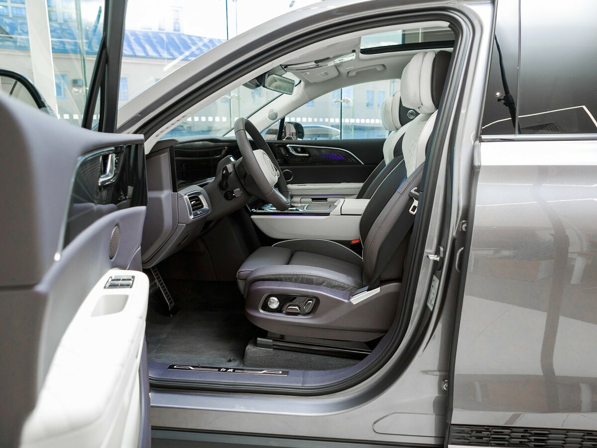 Hongqi E-HS9 2022