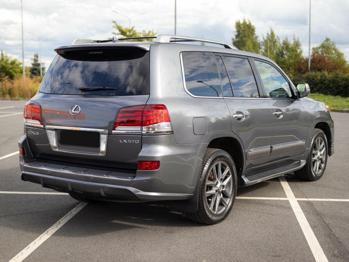 Lexus LX
