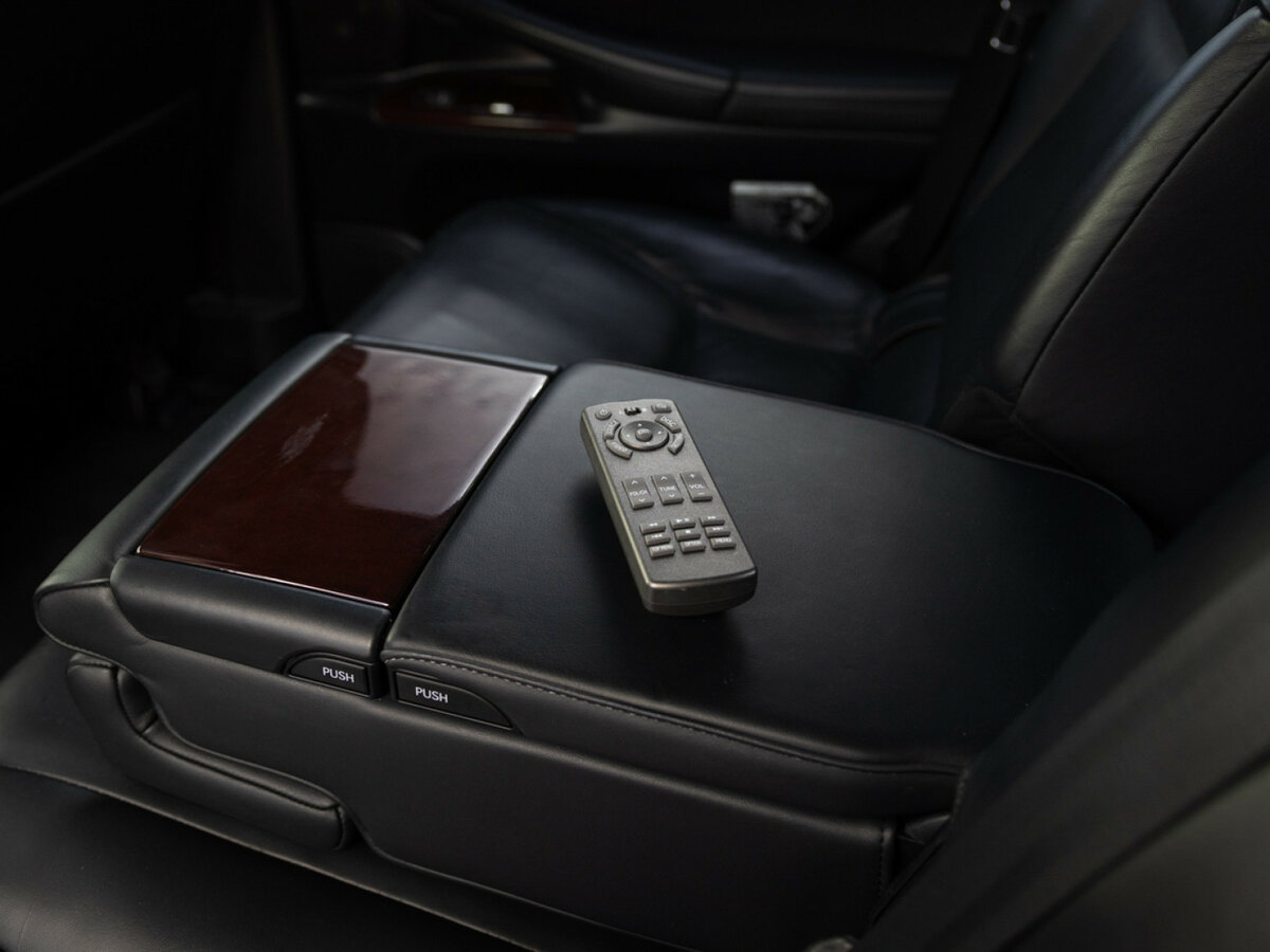 Lexus LX 2014