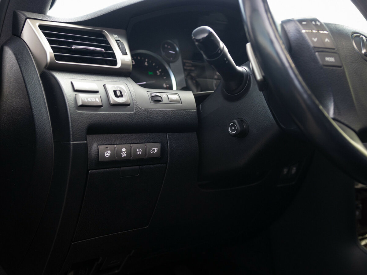 Lexus LX 2014