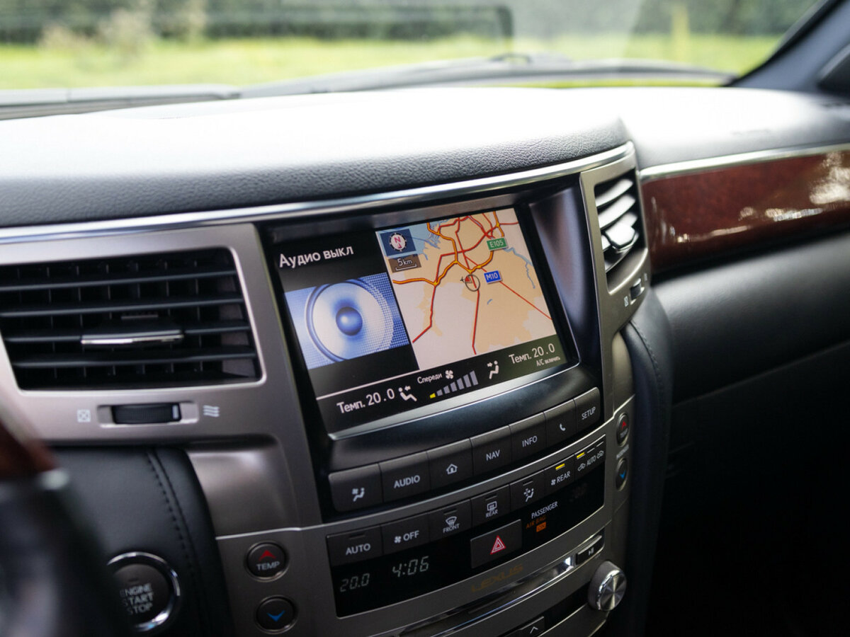 Lexus LX 2014