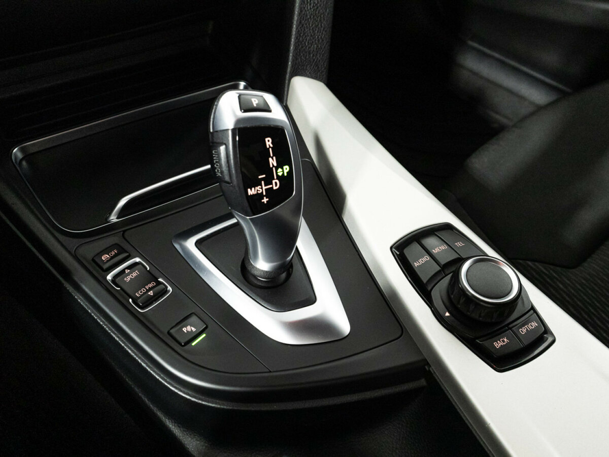 BMW 3 серии 2017