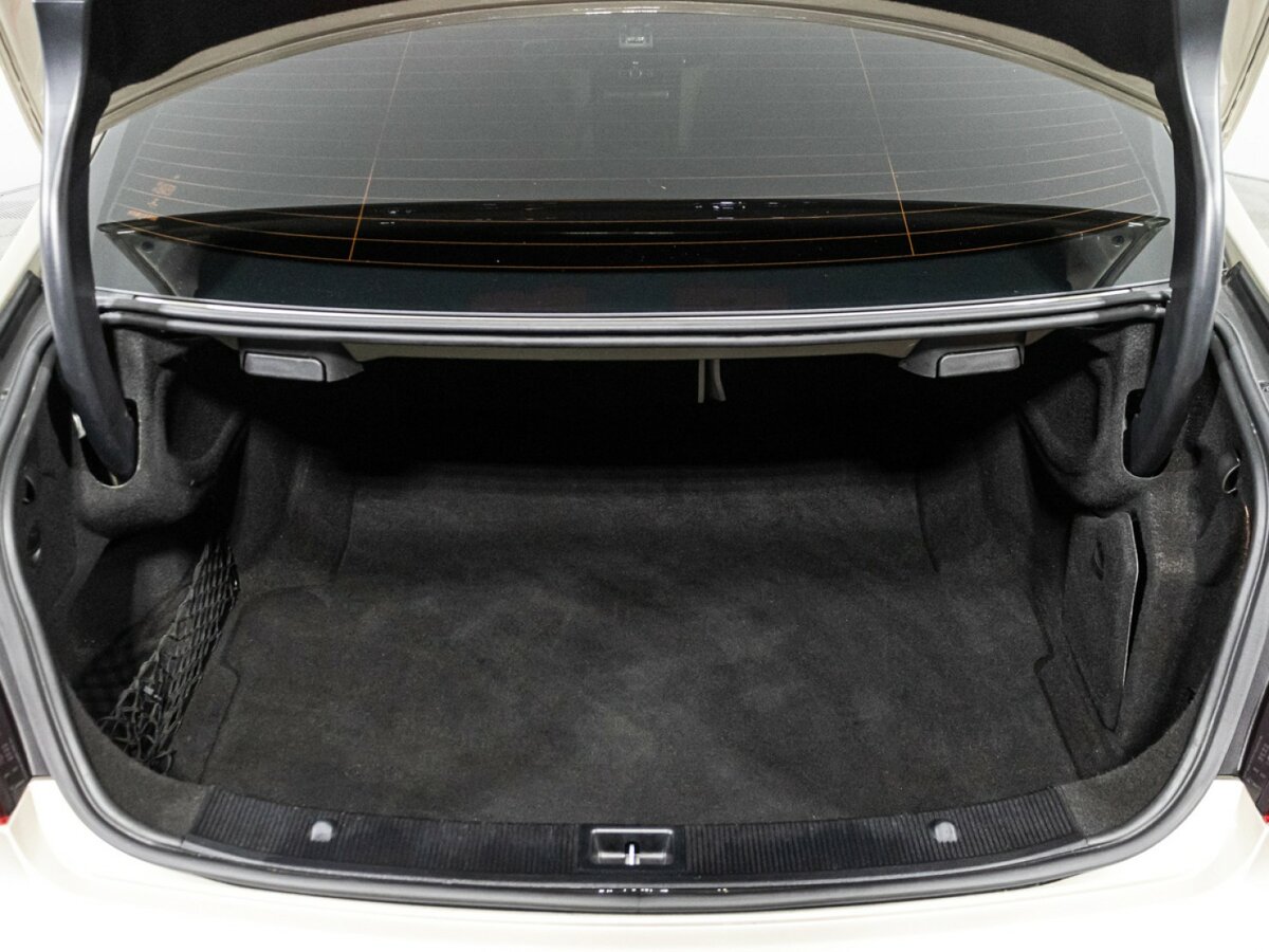 Mercedes-Benz E-Класс 2014