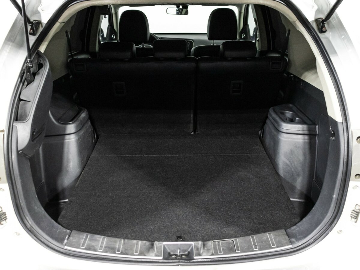Mitsubishi Outlander 2014
