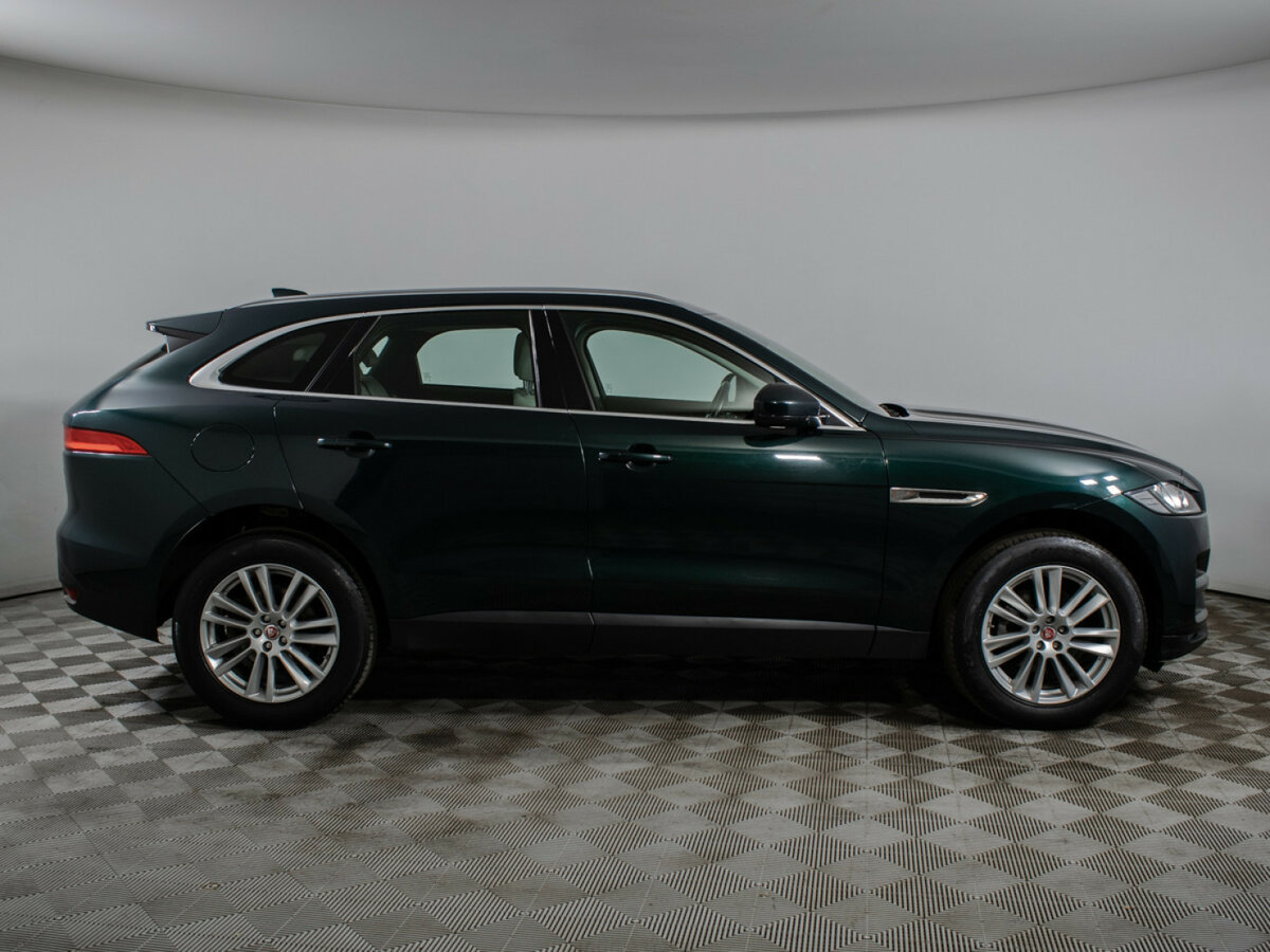 Jaguar F-Pace