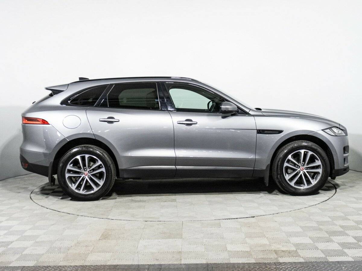Jaguar F-Pace