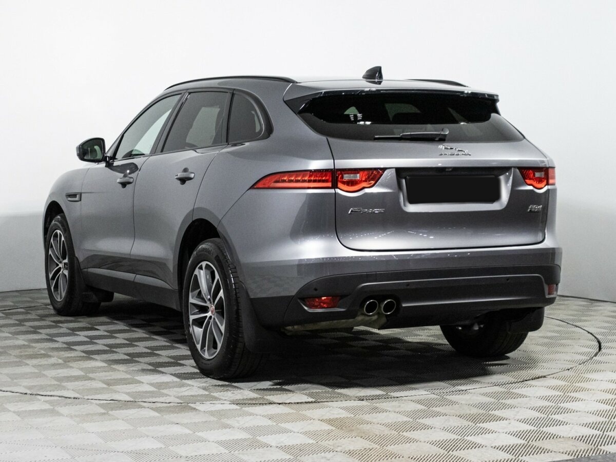 Jaguar F-Pace