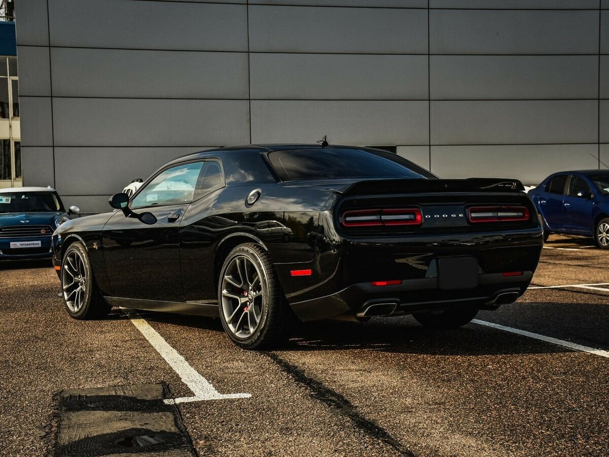 Dodge Challenger