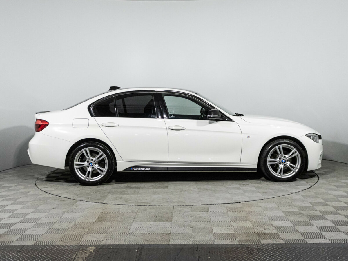 BMW 3 серии 2017