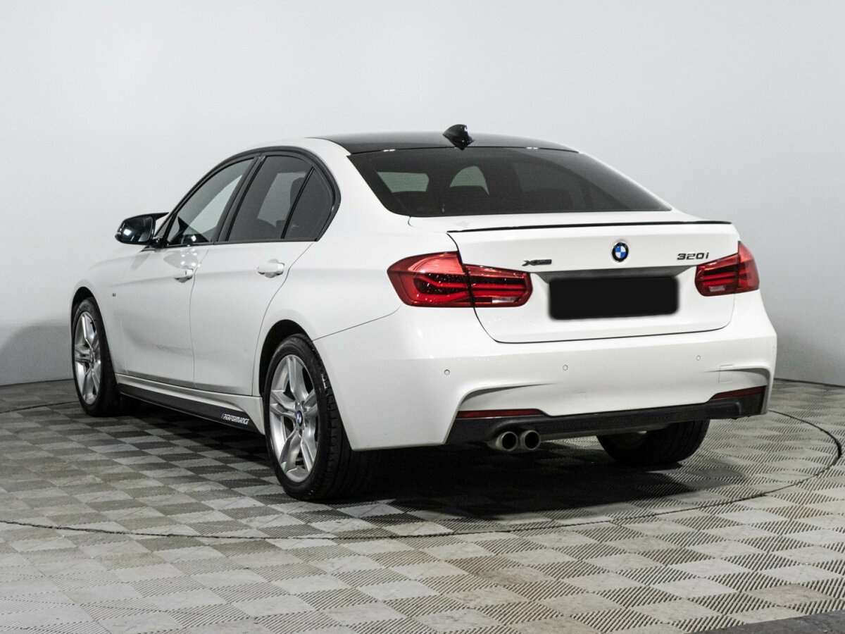 BMW 3 серии 2017