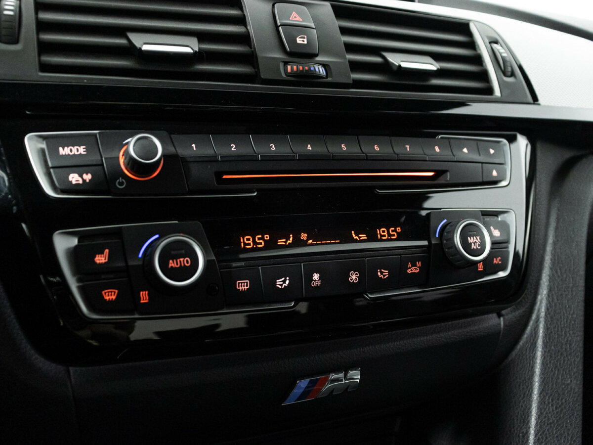 BMW 3 серии 2017