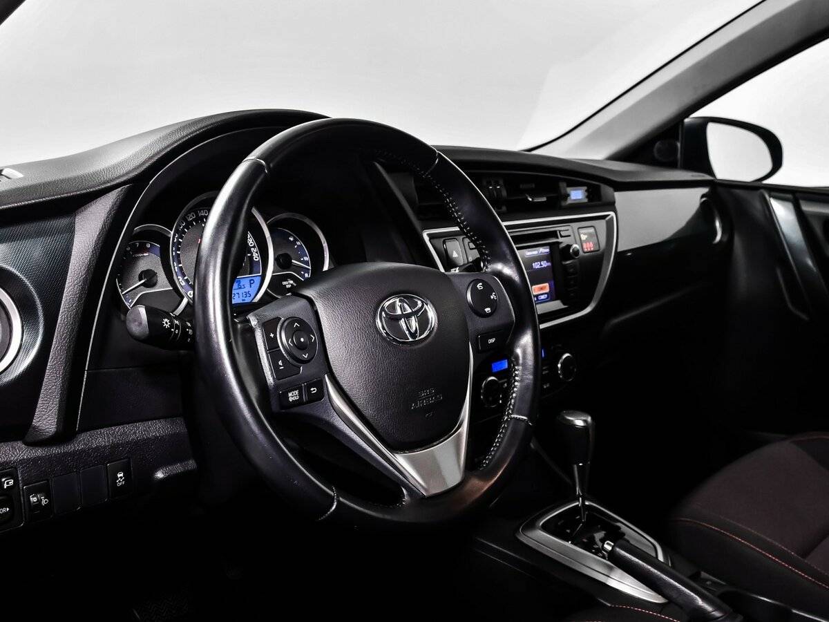 Toyota Auris 2014