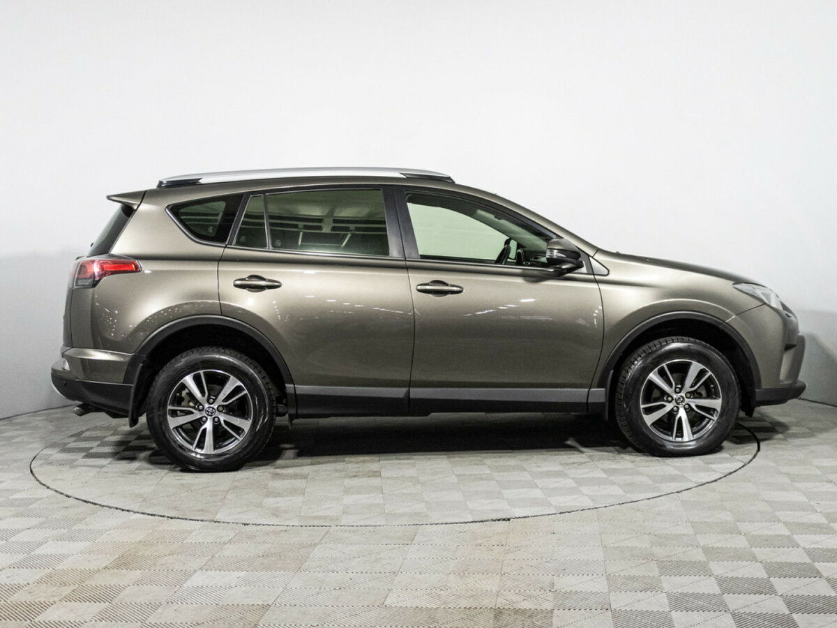 Toyota RAV4 2015