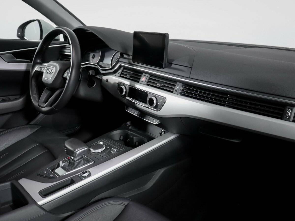 Audi A4 2019