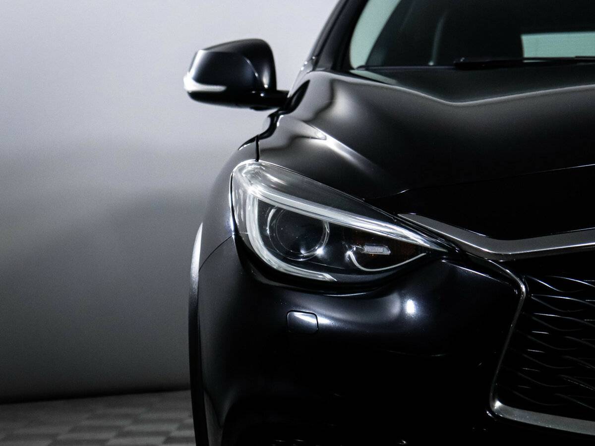 Infiniti QX30