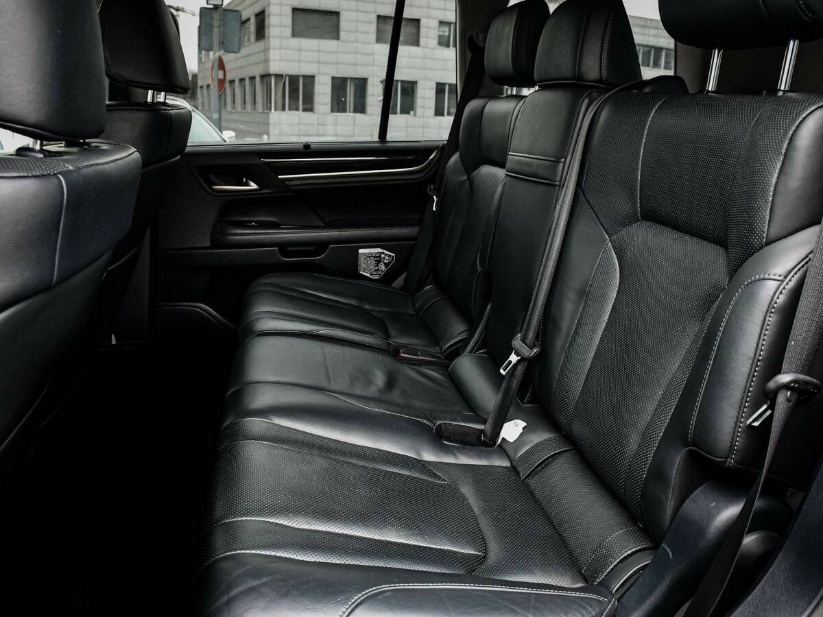 Lexus LX 2016