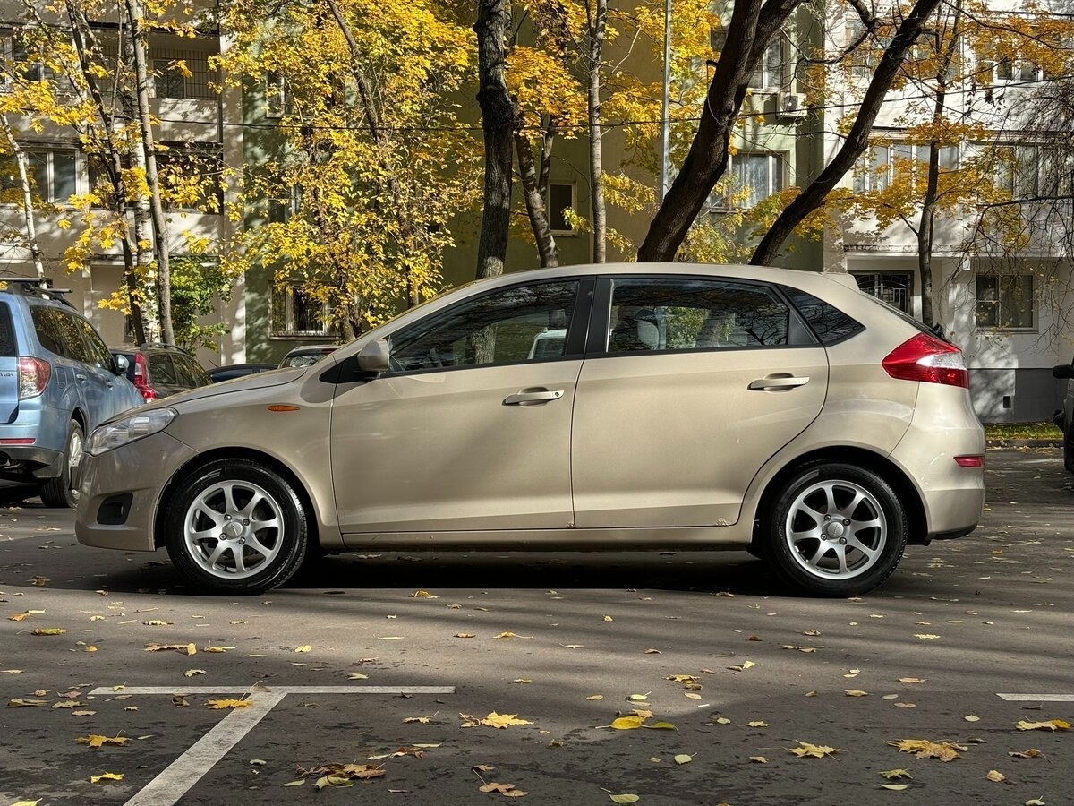Chery Very (A13)