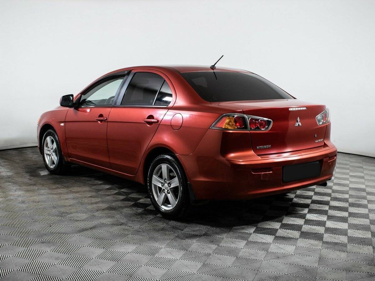 Mitsubishi Lancer