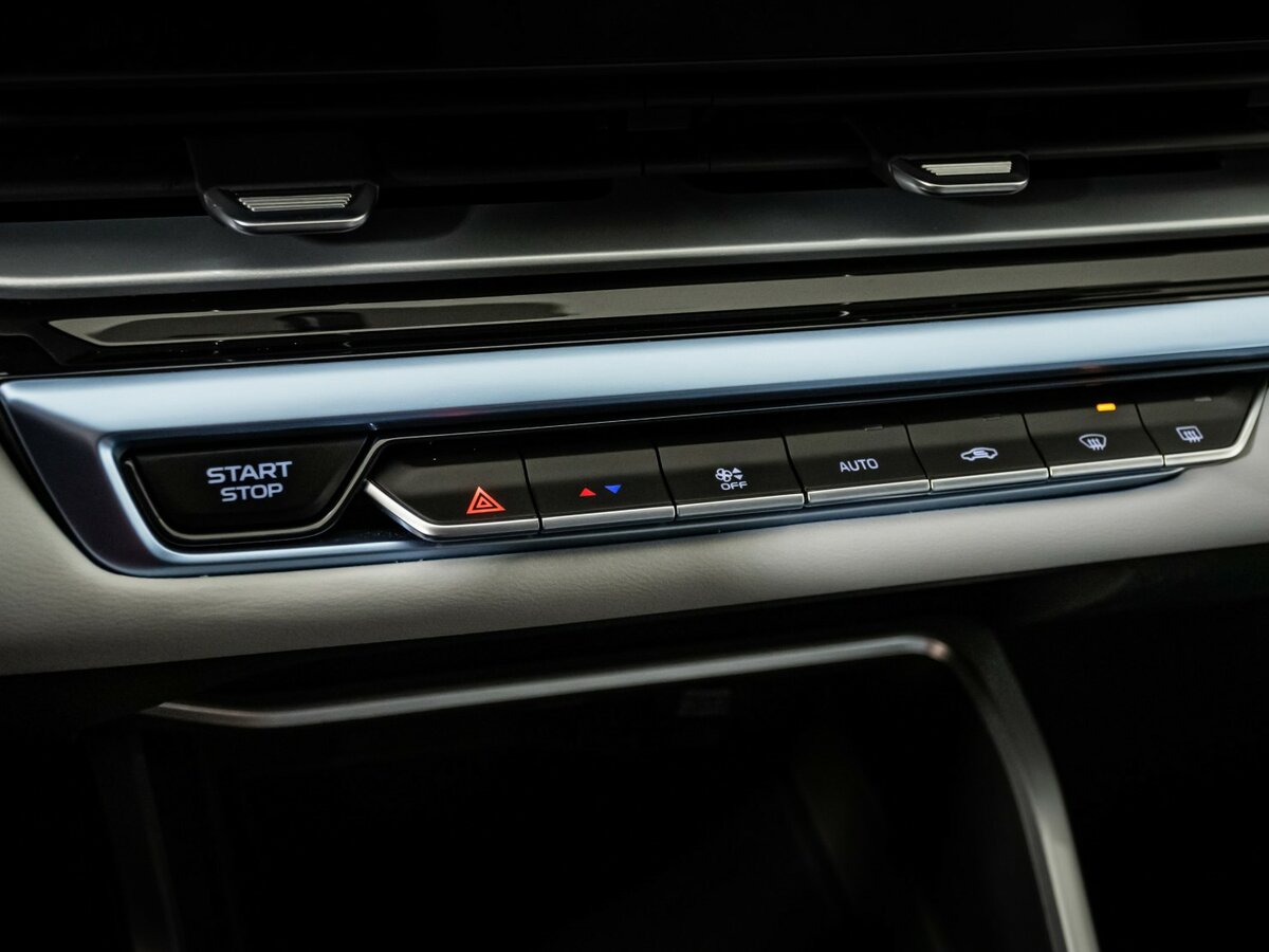 Geely Emgrand 2023