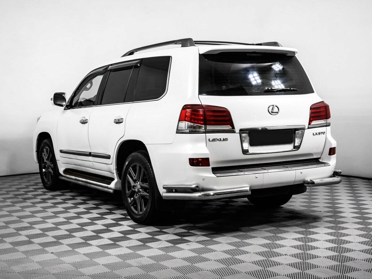 Lexus LX