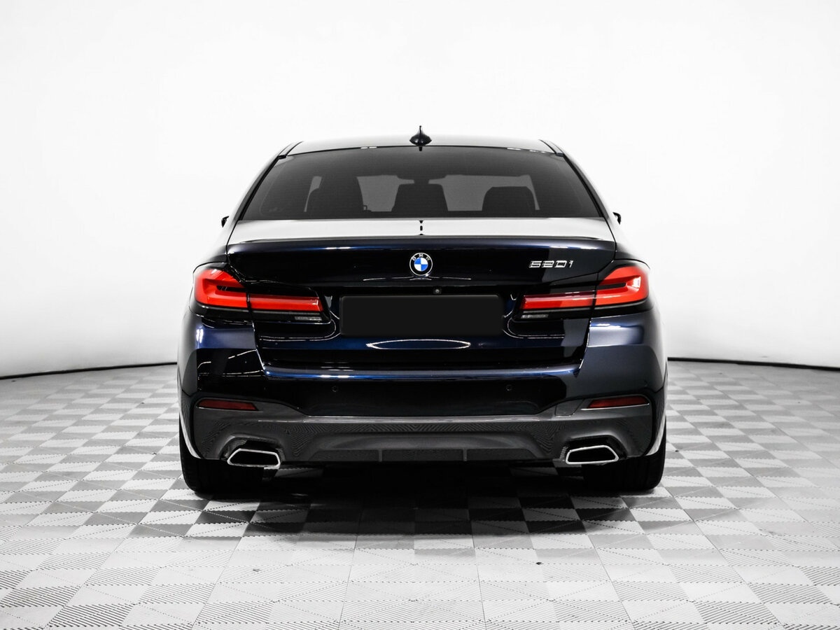 BMW 5 серии 2021