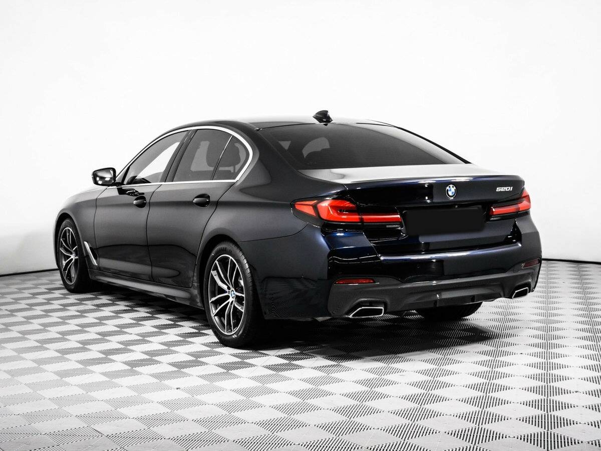 BMW 5 серии 2021
