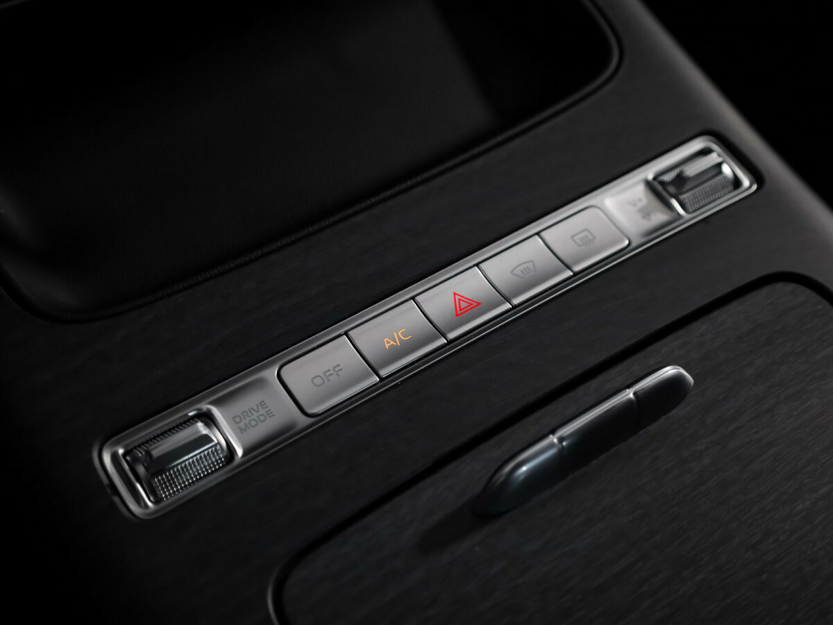 Geely Preface 2024