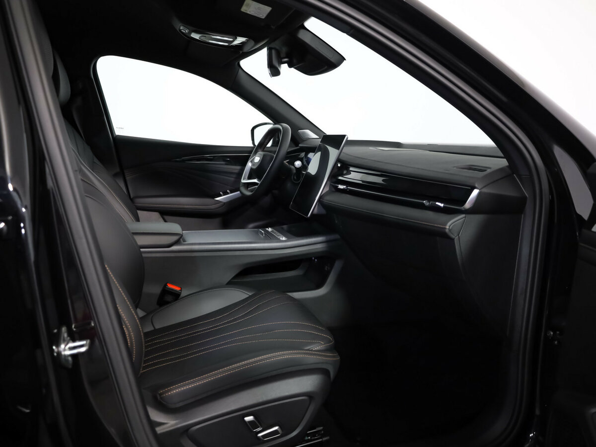 Geely Preface 2024
