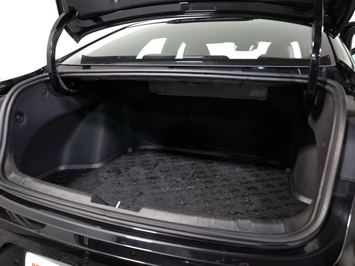 Geely Preface 2024