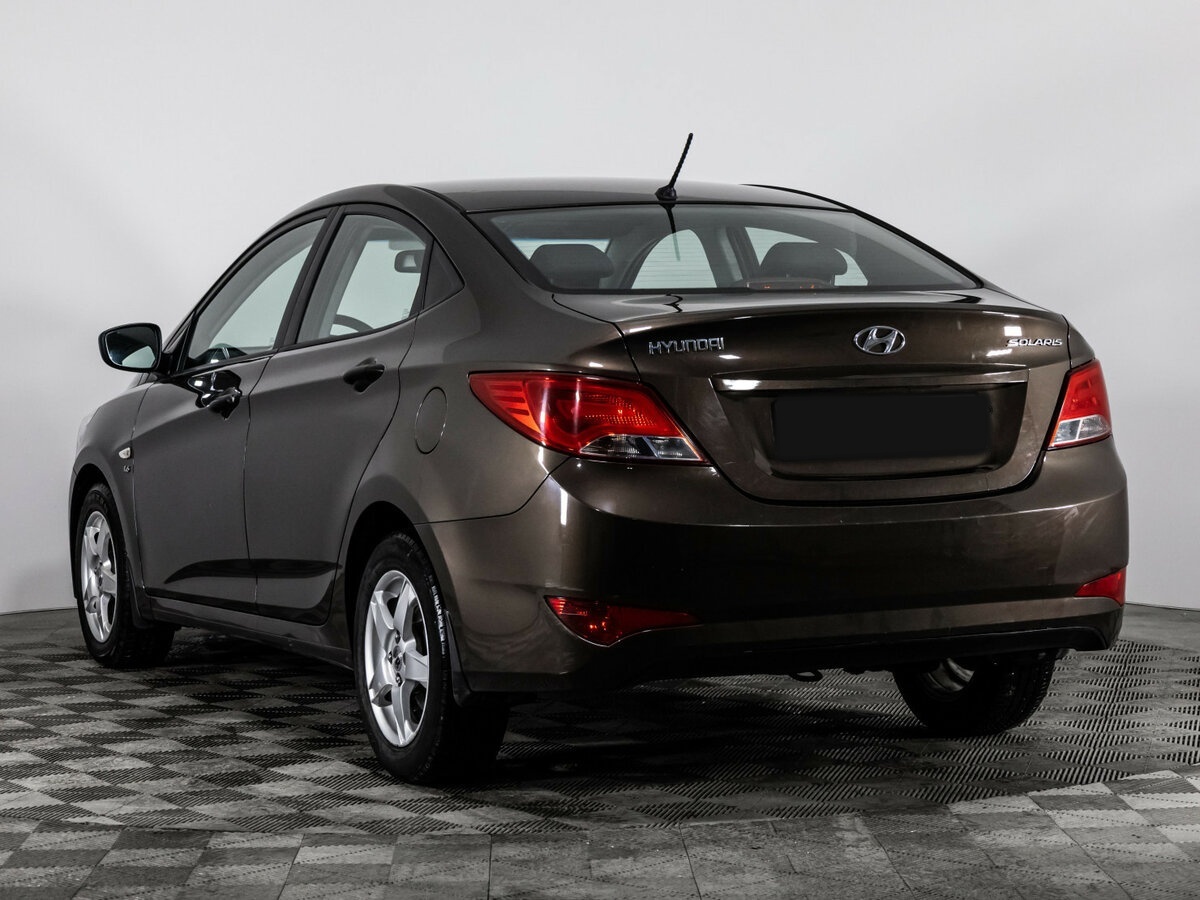 Hyundai Solaris 2015