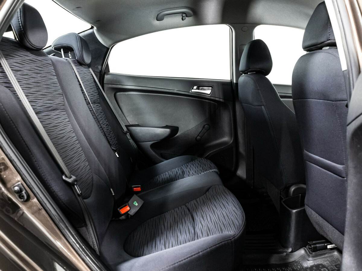 Hyundai Solaris 2015