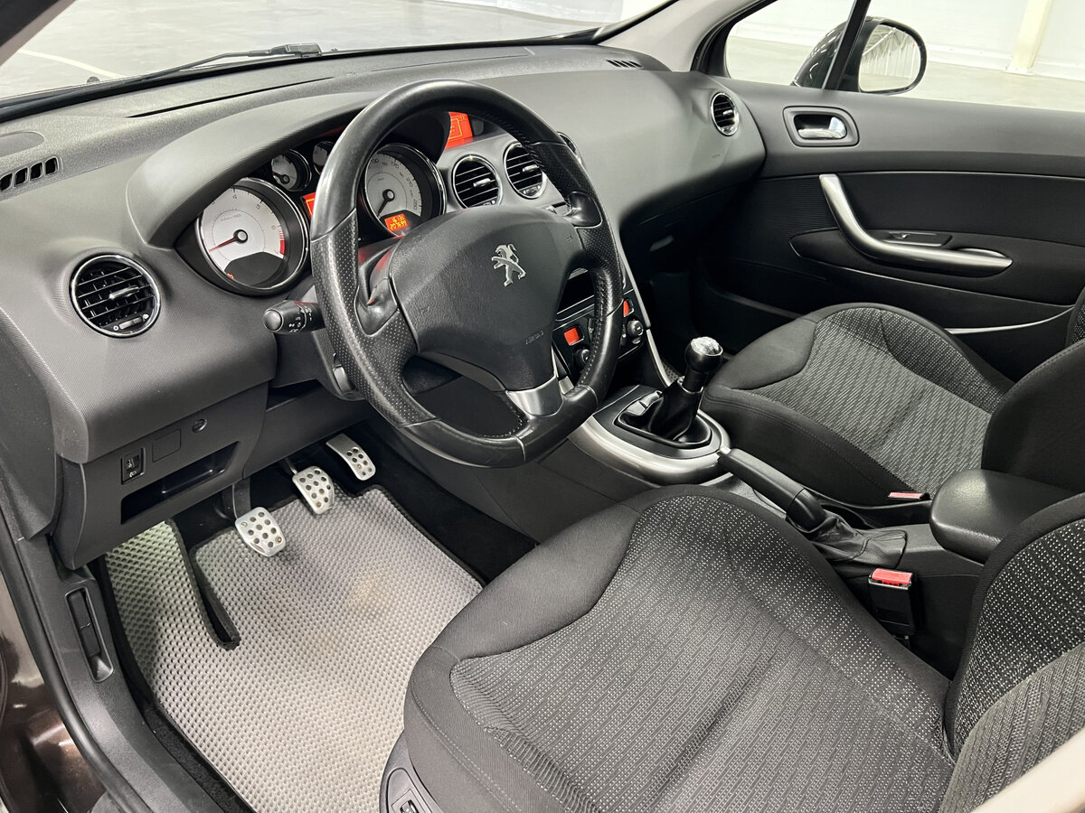 Peugeot 308 2012
