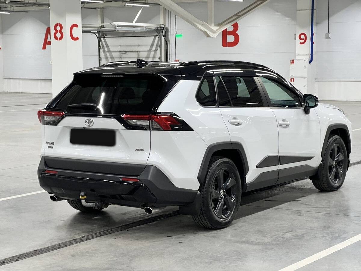 Toyota RAV4 2021