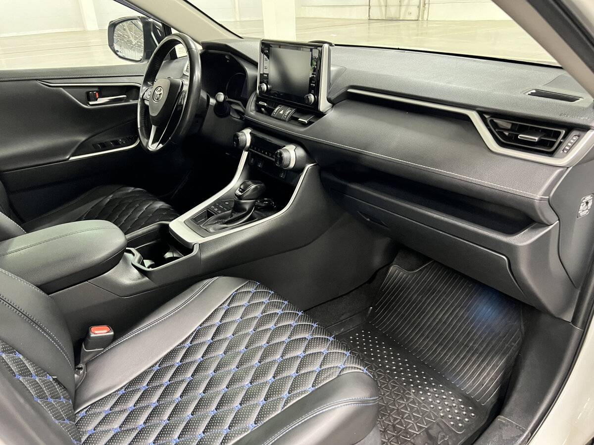 Toyota RAV4 2021