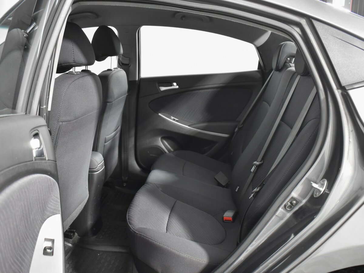 Hyundai Solaris 2016