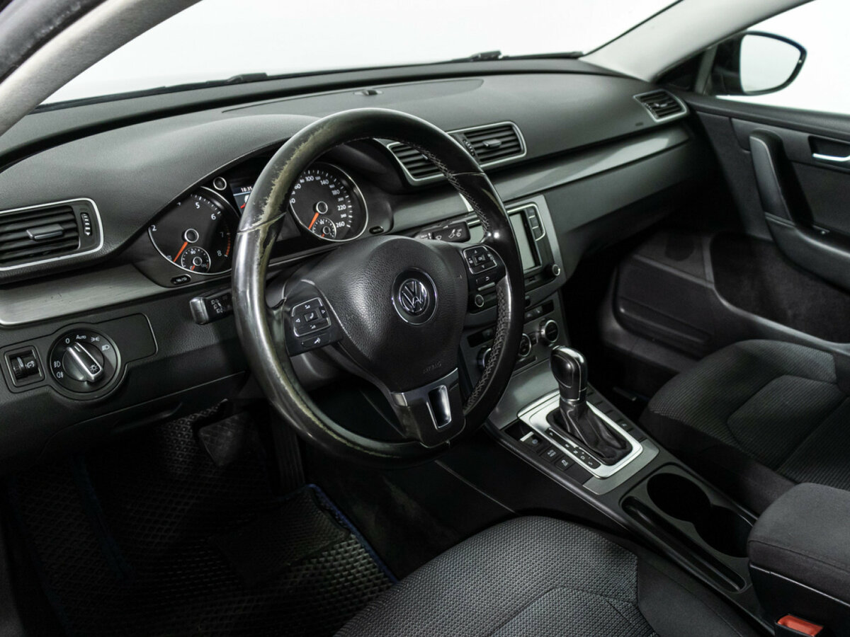 Volkswagen Passat 2012