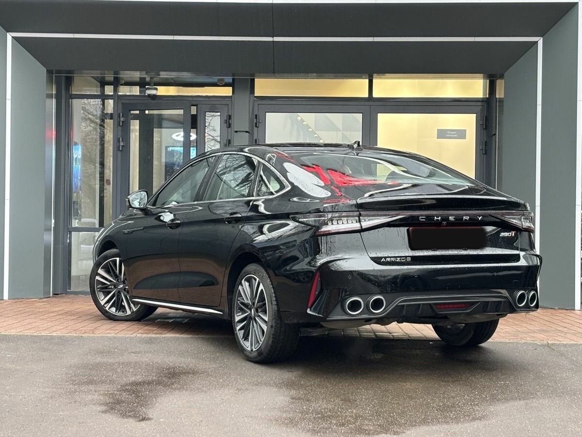 Chery Arrizo 8