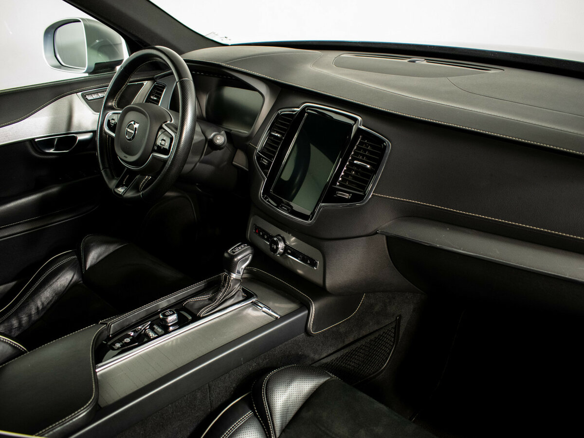 Volvo XC90 2019