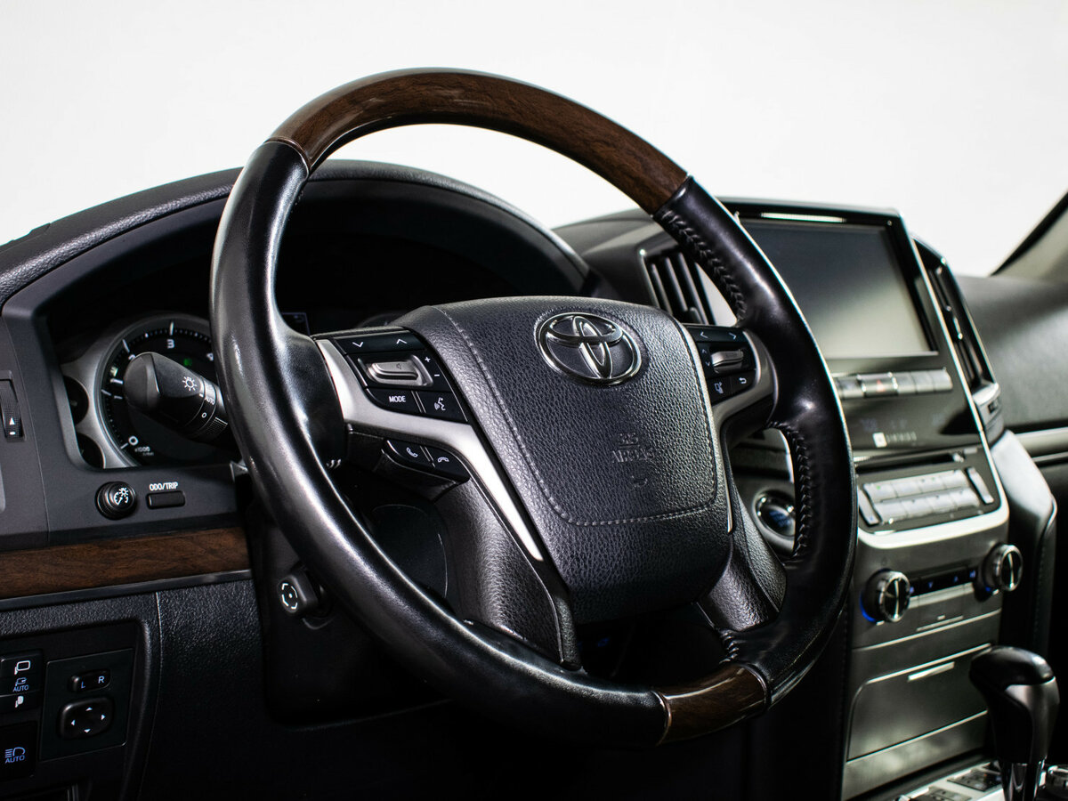 Toyota Land Cruiser 2019