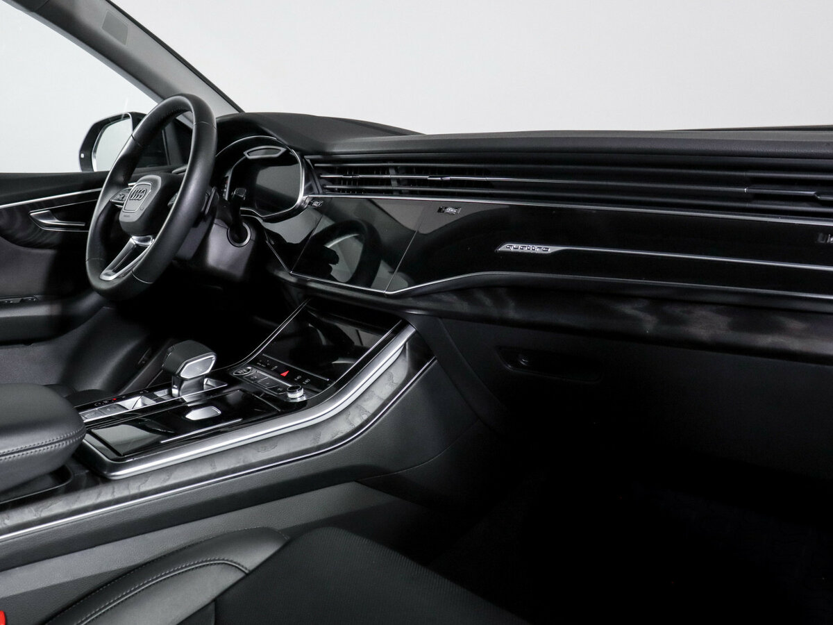 Audi Q8 2021