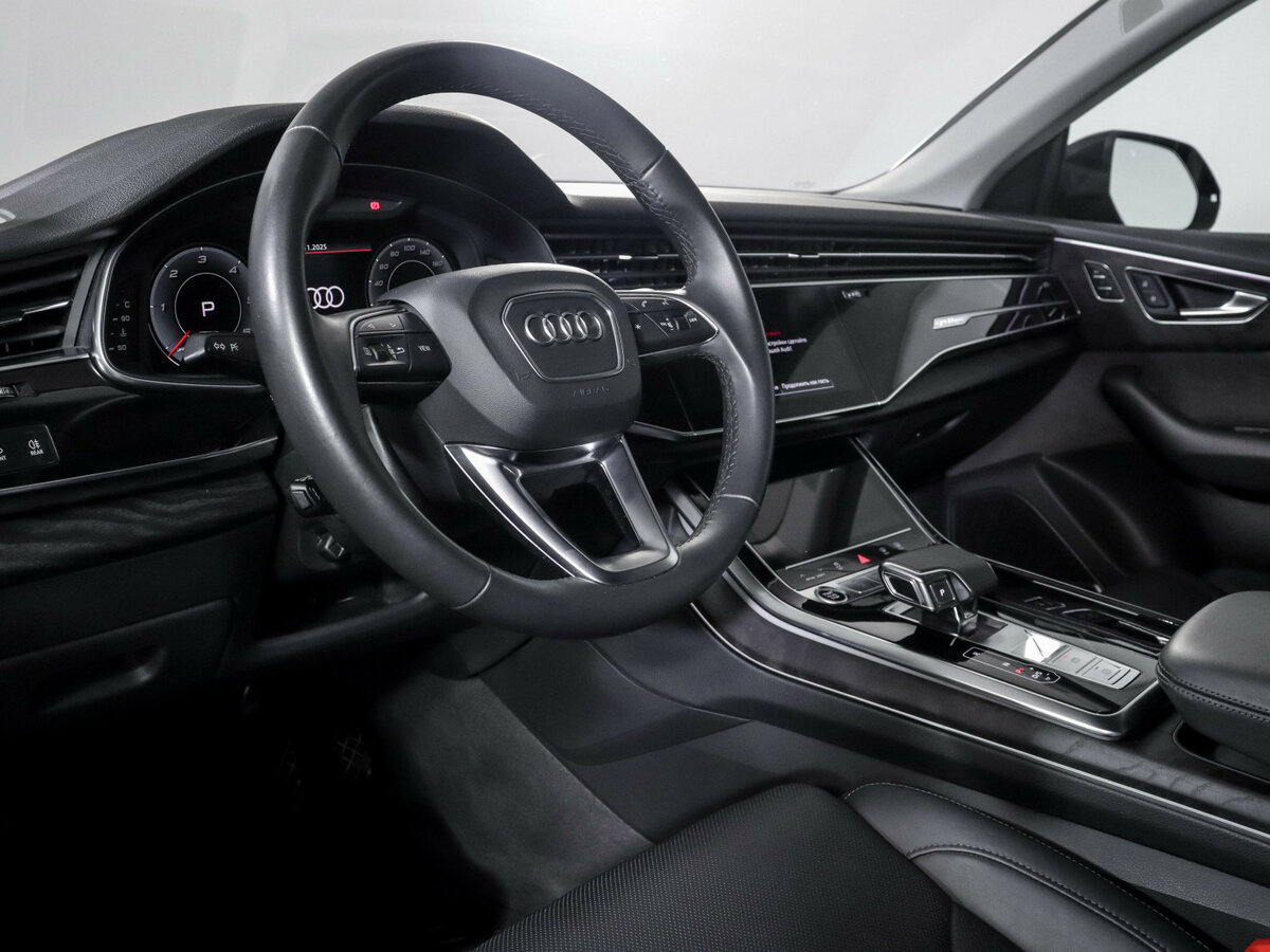 Audi Q8 2021