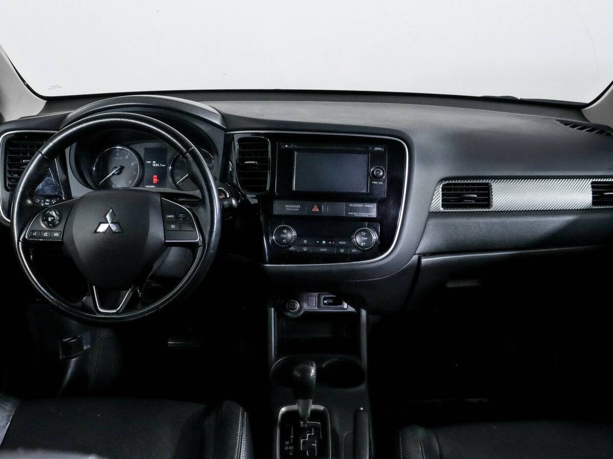 Mitsubishi Outlander 2015