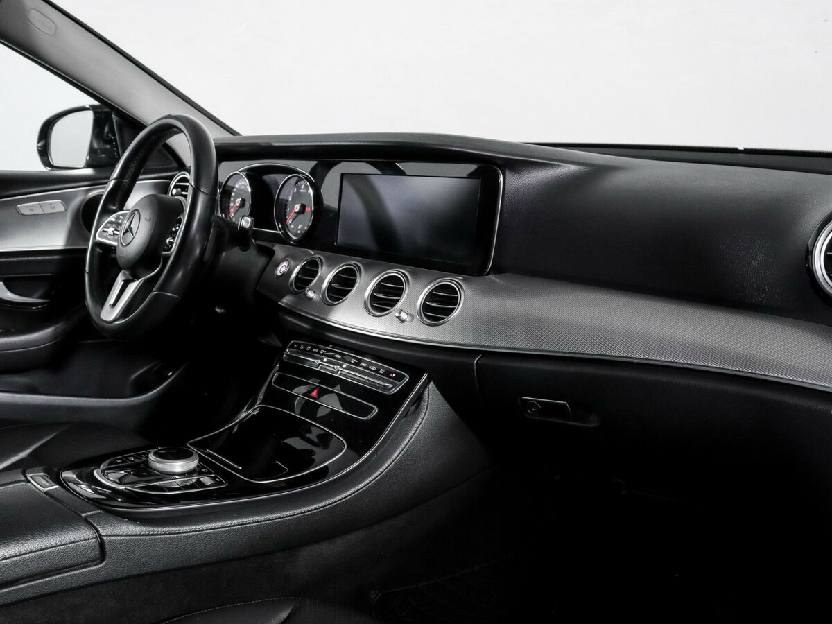 Mercedes-Benz E-Класс 2019