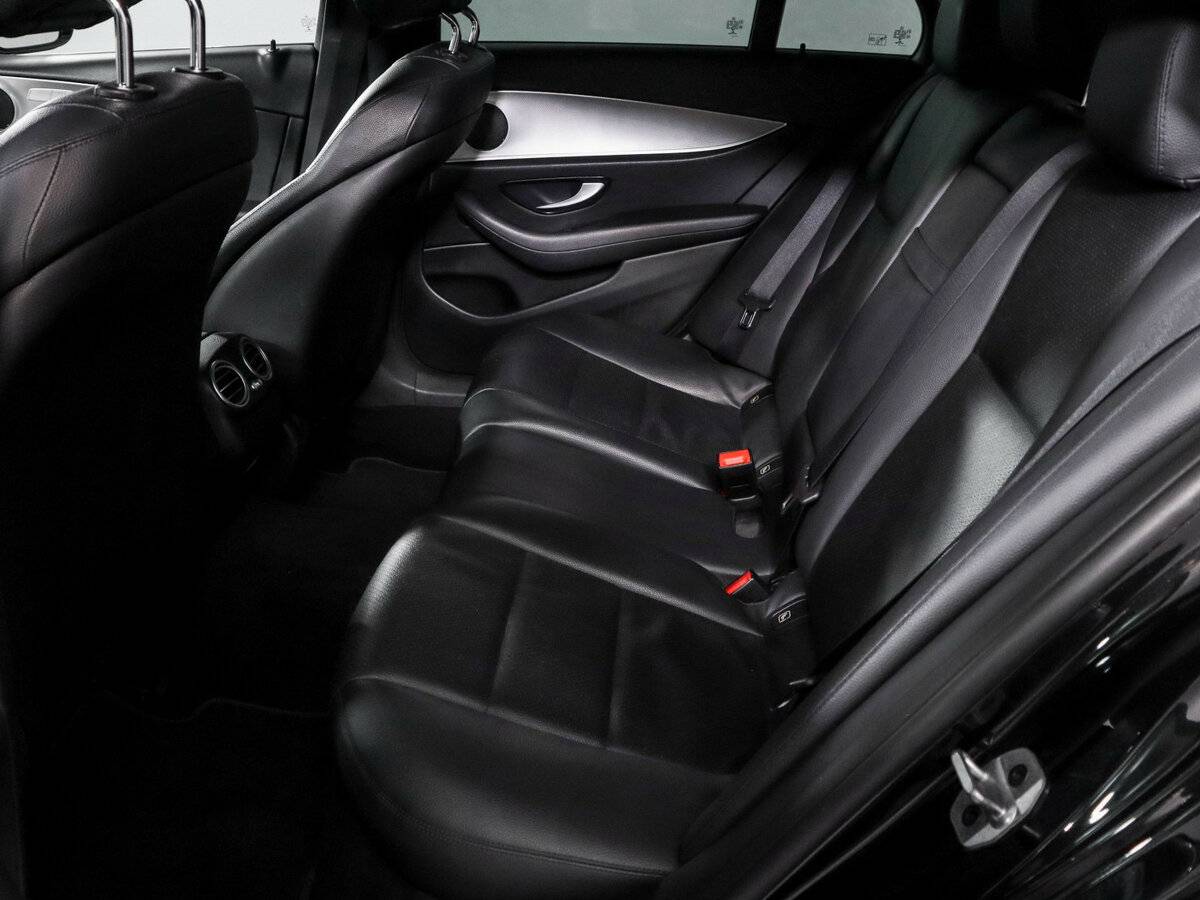 Mercedes-Benz E-Класс 2019